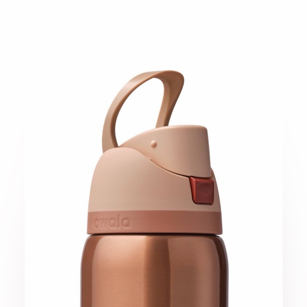 Owala 32oz. Stainless Steel FreeSip Water Bottle (In Good Company) - Picture 4 of 8